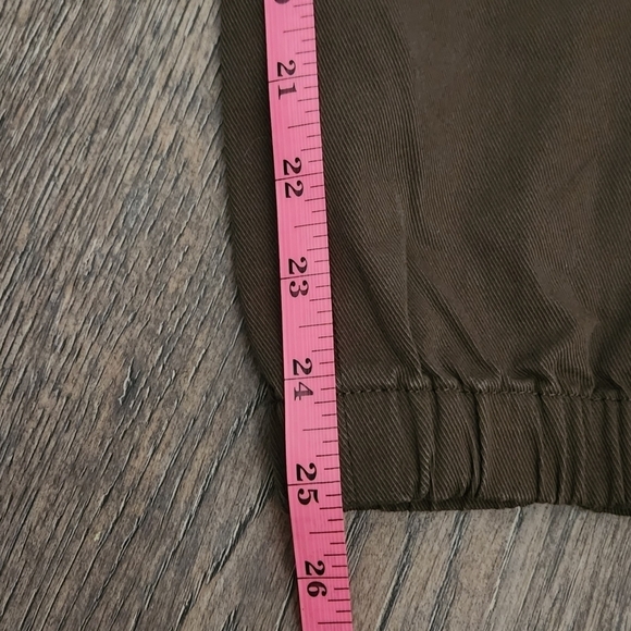 VERONICA Beard Field Cargo Pants - Picture 13 of 16